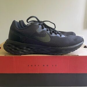 EUC Nike Revolution 6 Next Nature Triple Black Athletic Sneakers